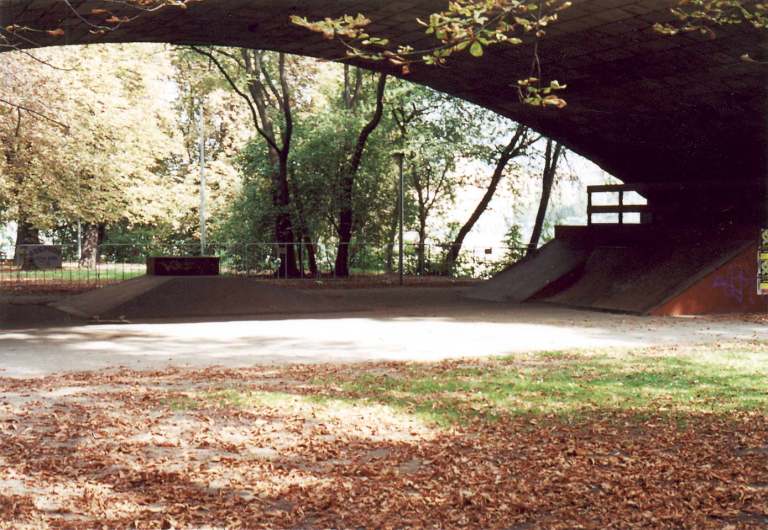 The Product of boardom - spot searchlight - Strelecky ostrov