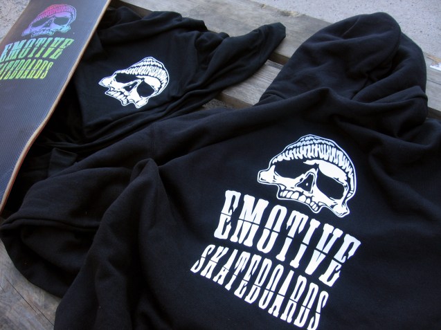 realize designů pro partičku z moravy - emotive skateboards